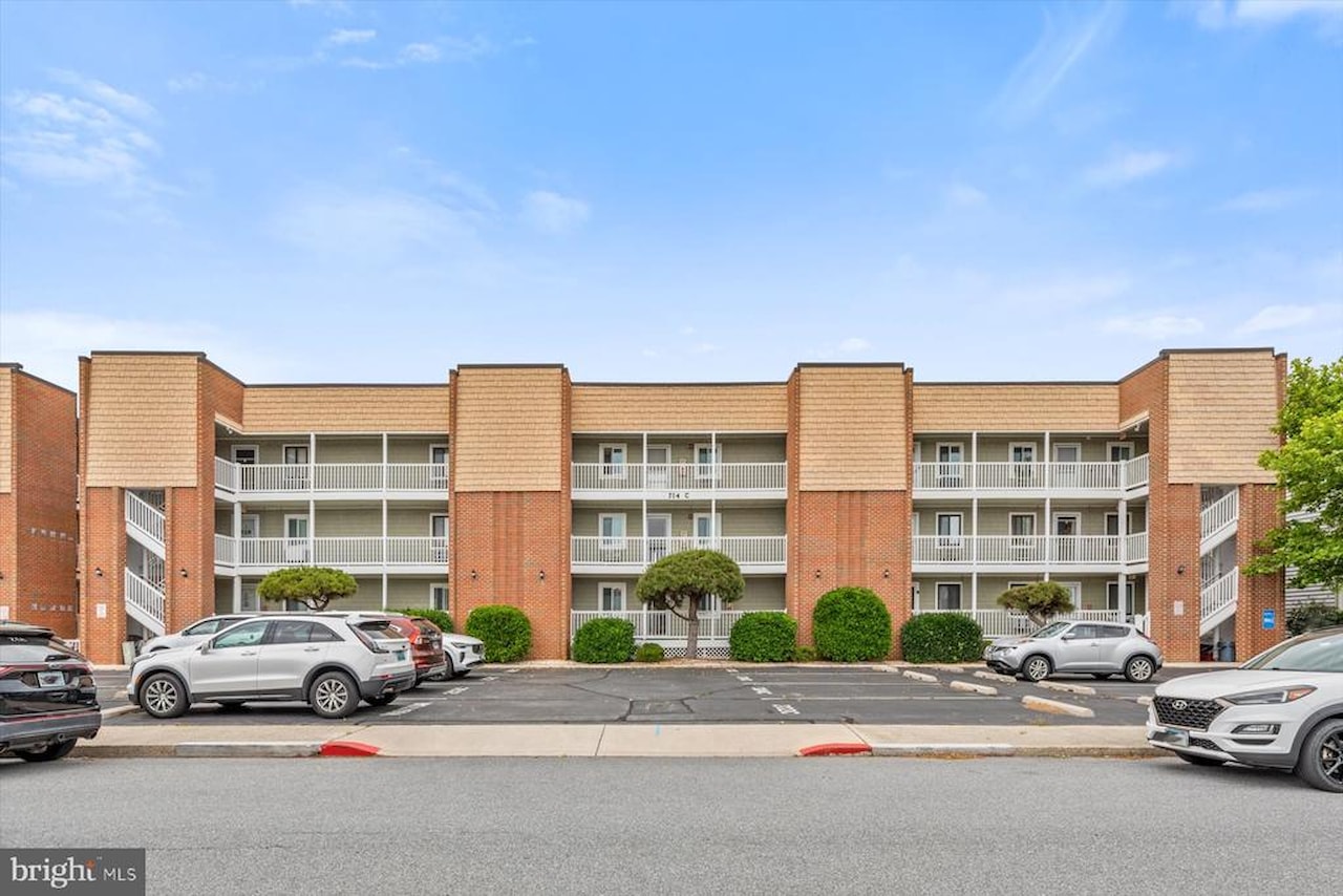 Chateau Phoenix Real Estate for Sale - 714 Mooring Rd #C305 in Ocean City Photo 2