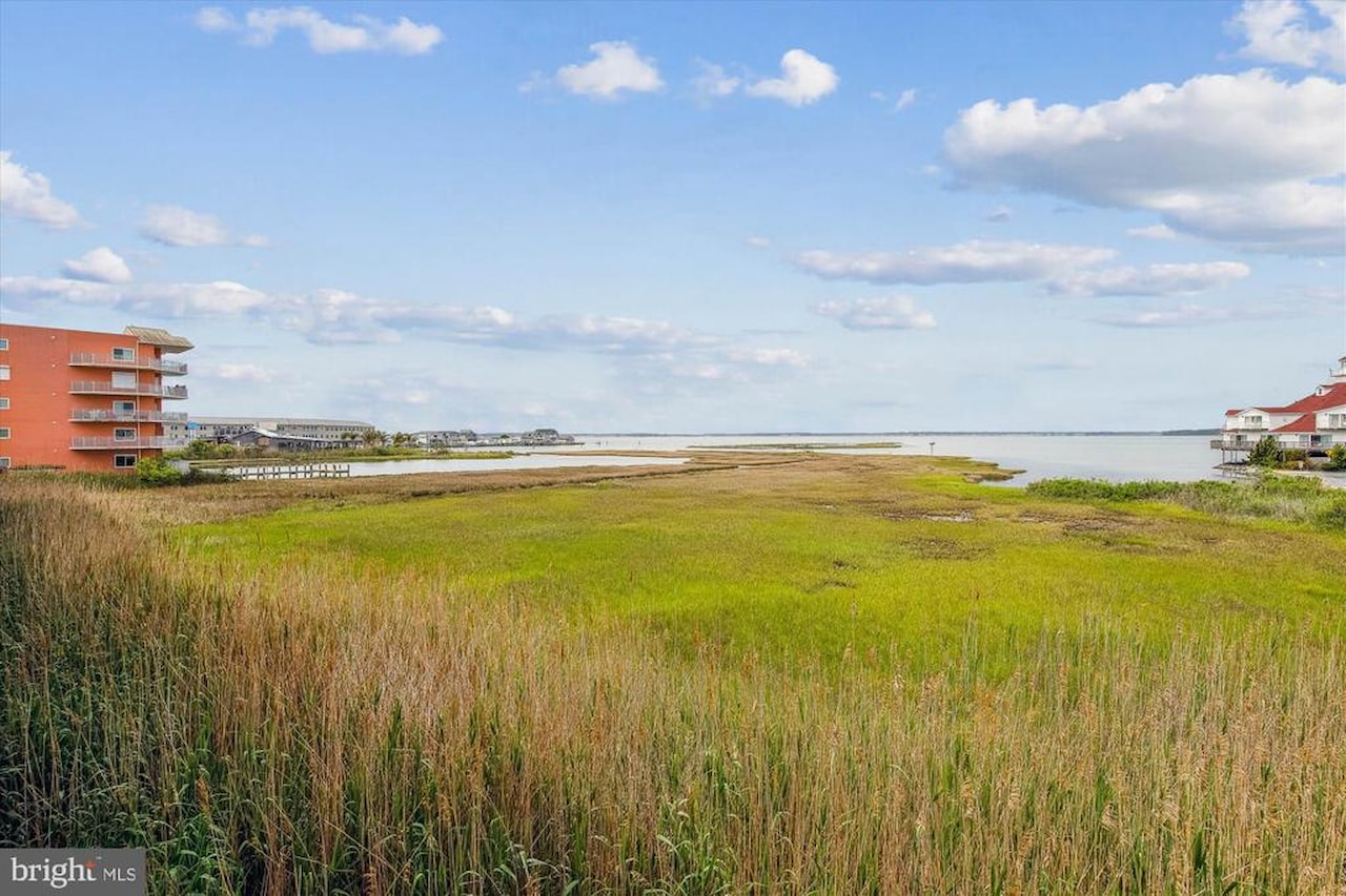 Maresol Real Estate for Sale - 105 56th #210 P1 in Ocean City Photo 18