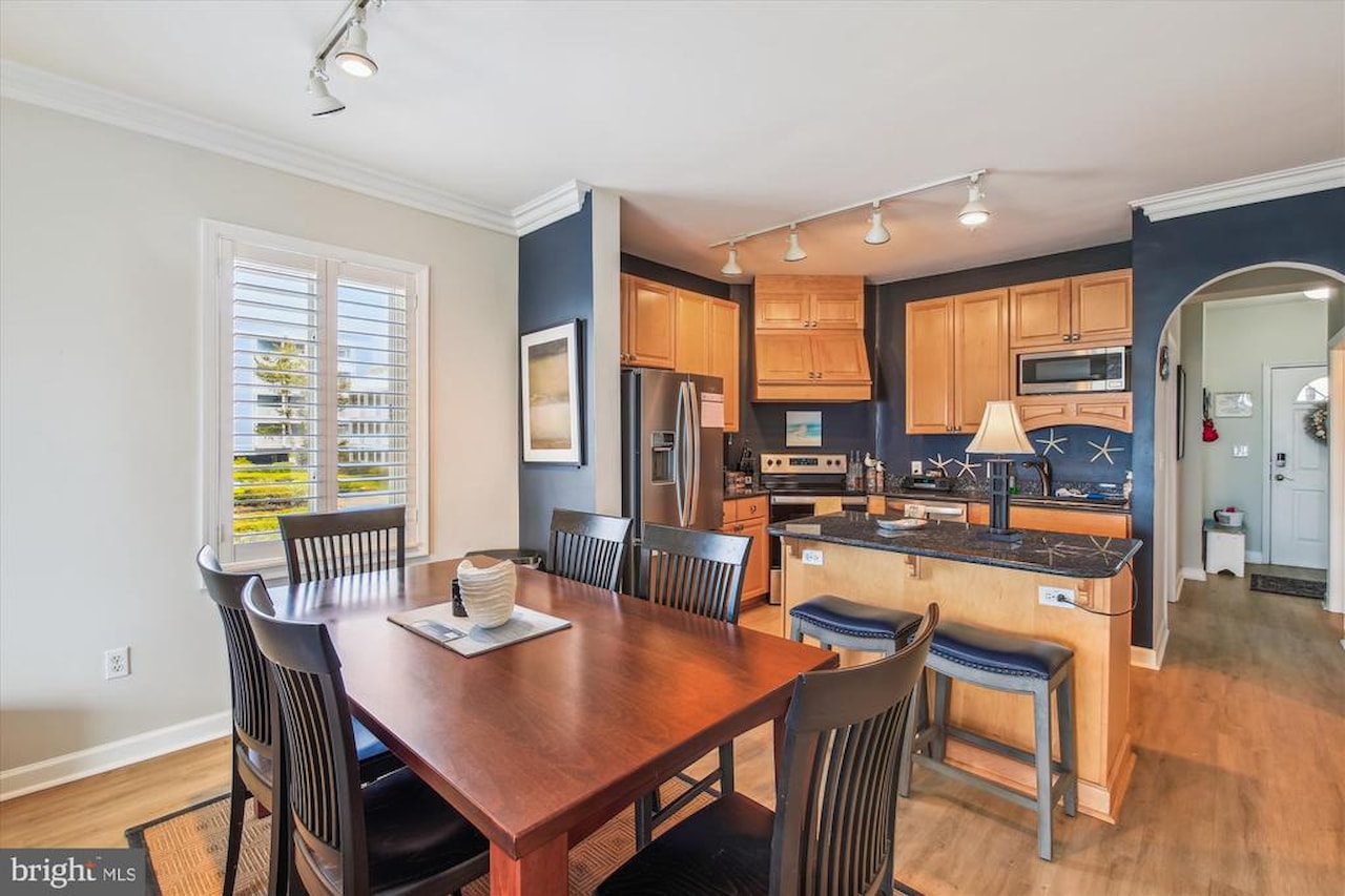 Maresol Real Estate for Sale - 105 56th #210 P1 in Ocean City Photo 6