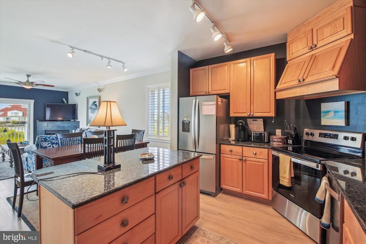 Maresol Real Estate for Sale - 105 56th #210 P1 in Ocean City Photo 13