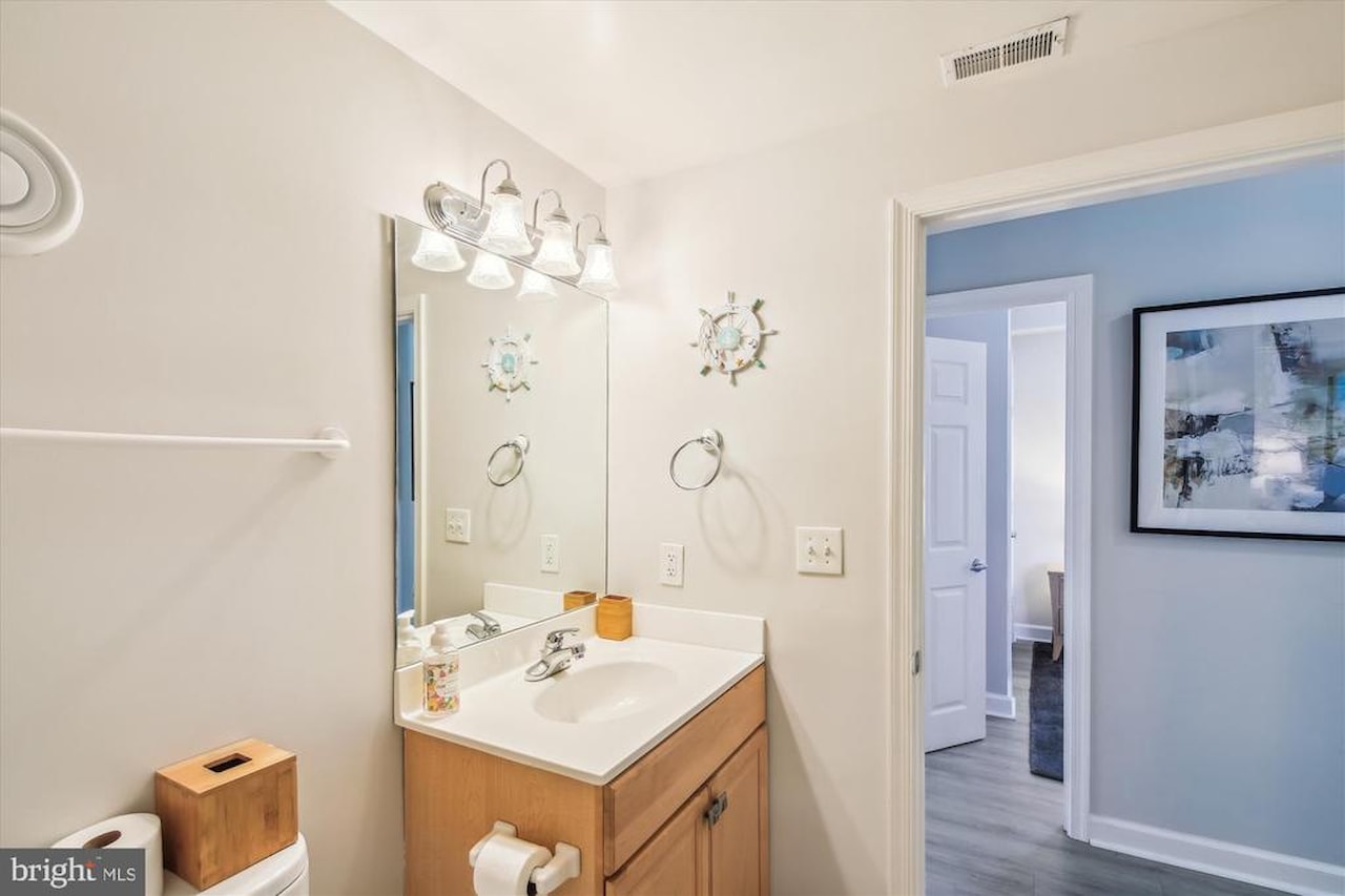 Maresol Real Estate for Sale - 105 56th #210 P1 in Ocean City Photo 37