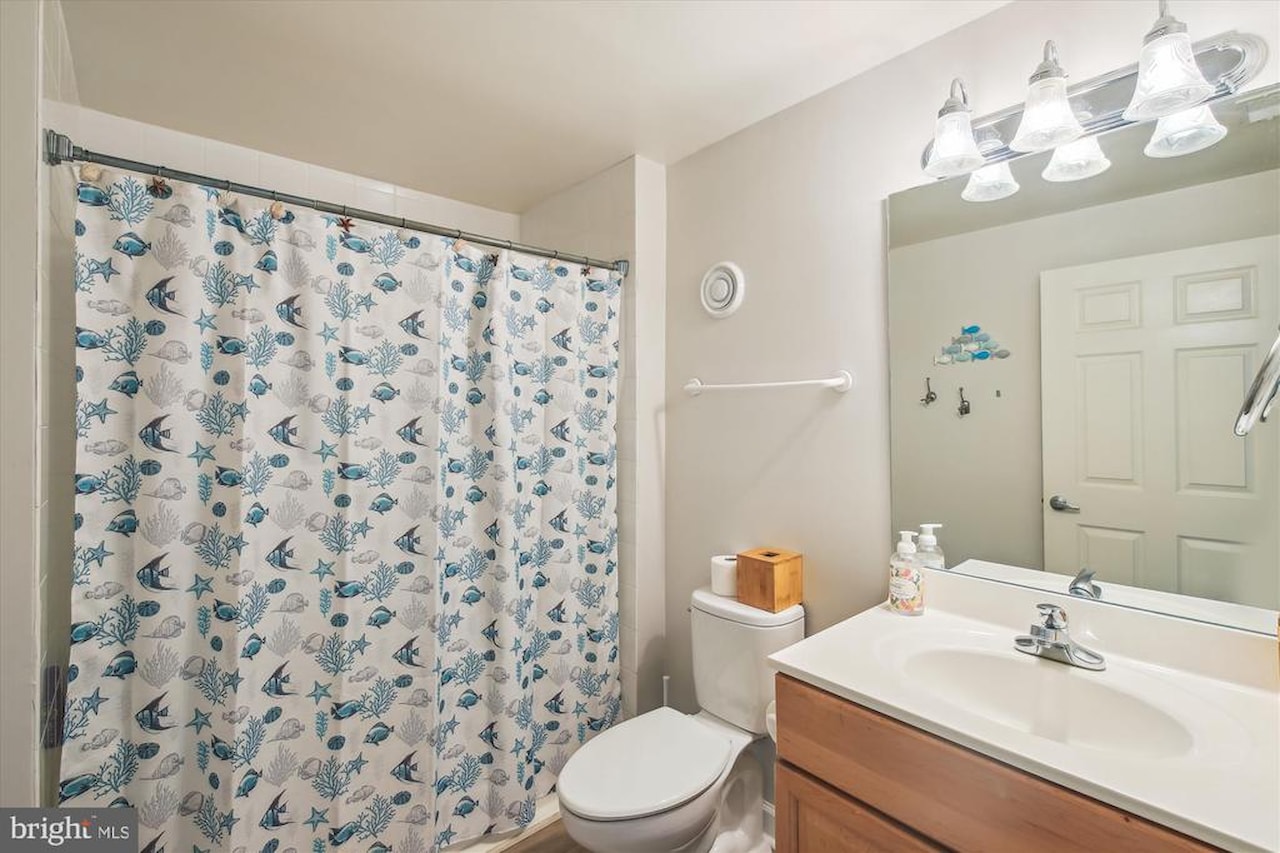 Maresol Real Estate for Sale - 105 56th #210 P1 in Ocean City Photo 38