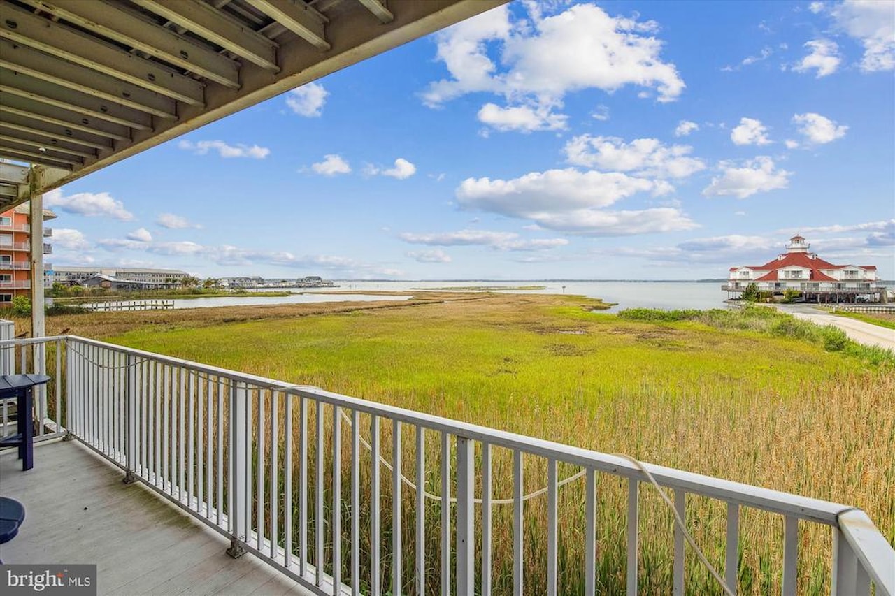 Maresol Real Estate for Sale - 105 56th #210 P1 in Ocean City