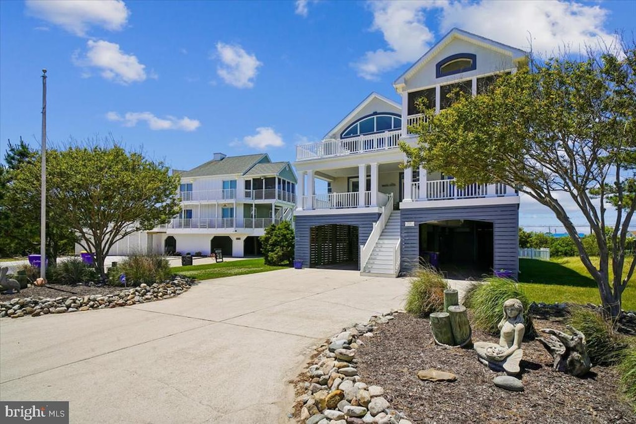  Real Estate for Sale - 37138 Ocean Park Ln in Fenwick Island Photo 3