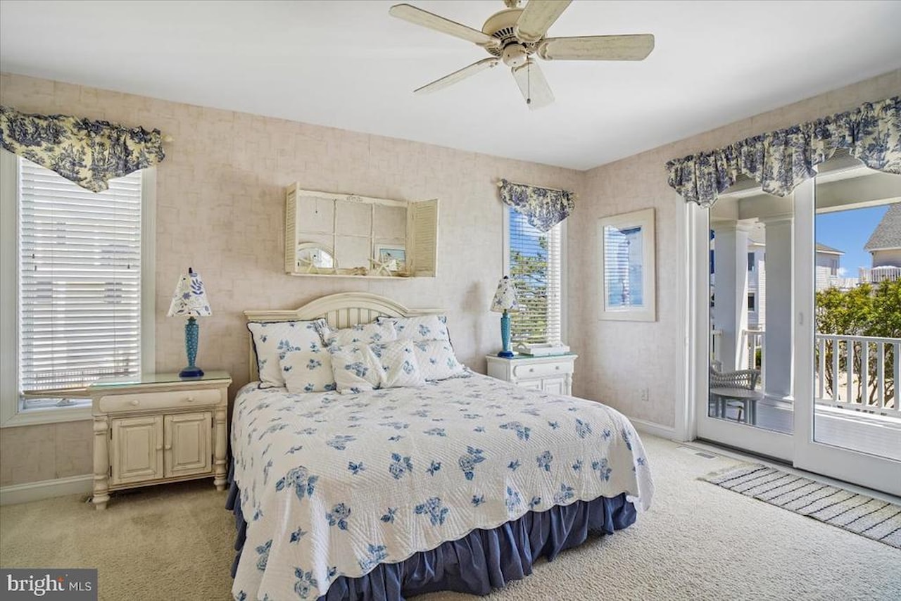  Real Estate for Sale - 37138 Ocean Park Ln in Fenwick Island Photo 12