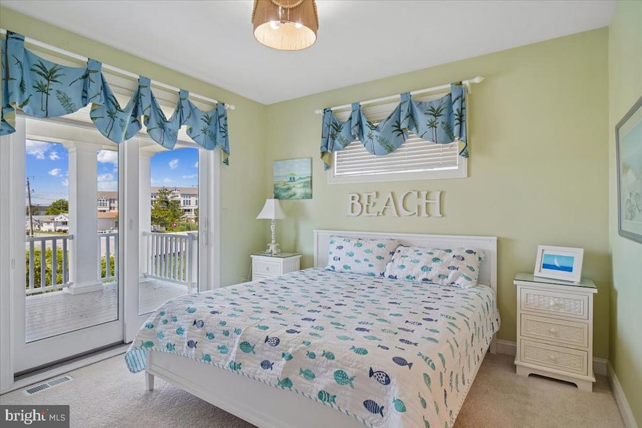  Real Estate for Sale - 37138 Ocean Park Ln in Fenwick Island Photo 26
