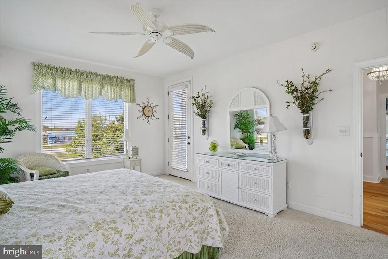  Real Estate for Sale - 37138 Ocean Park Ln in Fenwick Island Photo 23