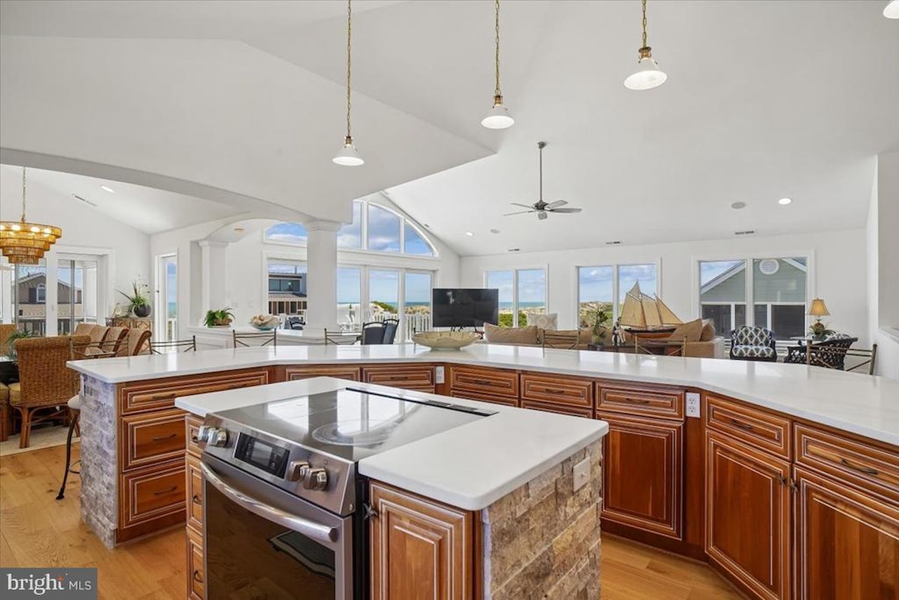  Real Estate for Sale - 37138 Ocean Park Ln in Fenwick Island Photo 44