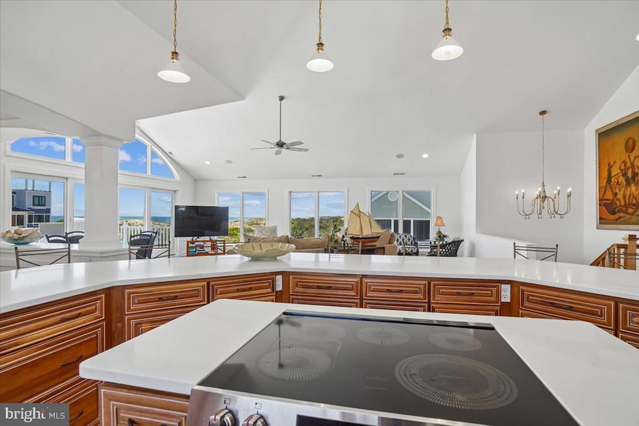  Real Estate for Sale - 37138 Ocean Park Ln in Fenwick Island Photo 47