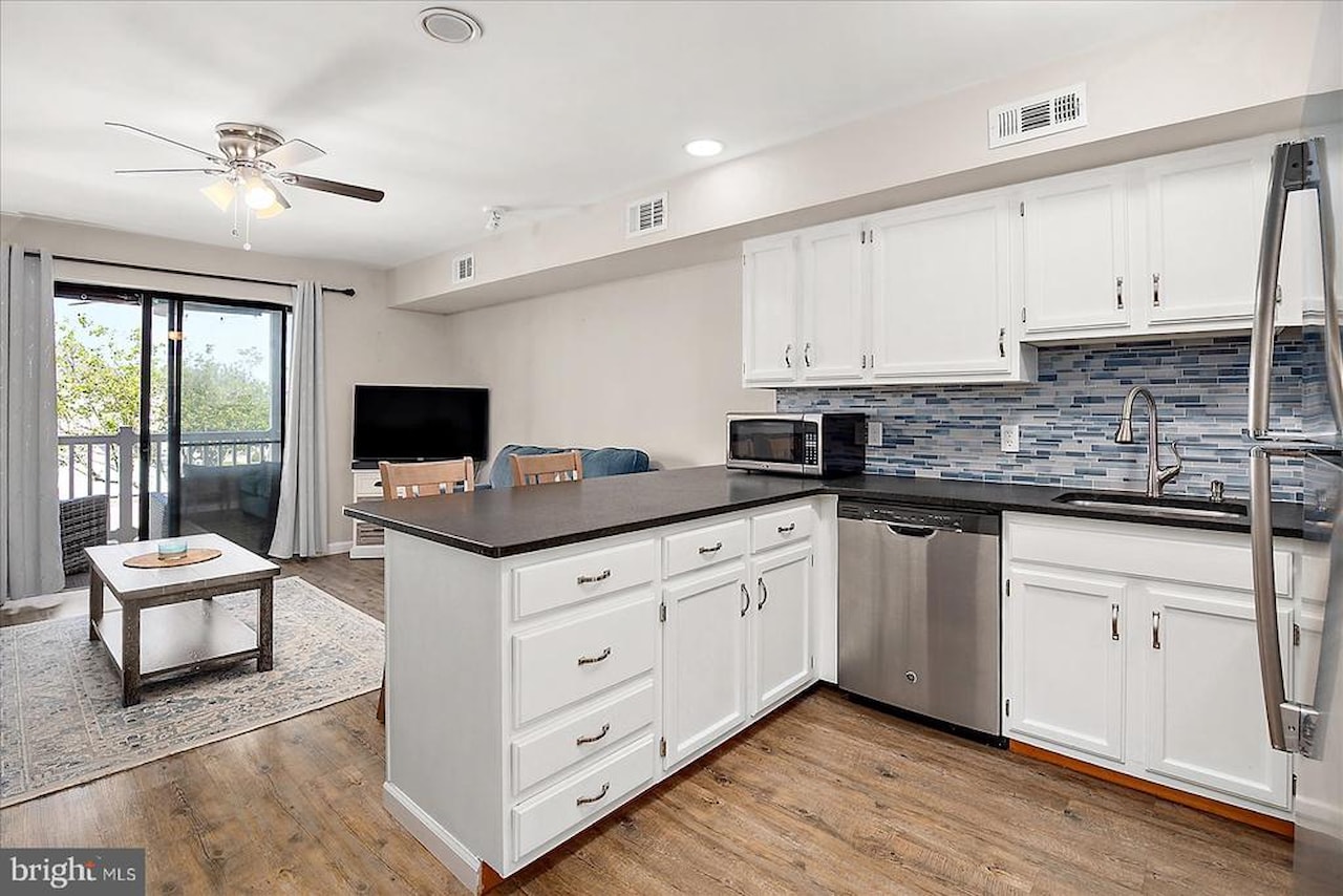 Jamaica II Real Estate for Sale - 12300 Jamaica Ave #207 in Ocean City Photo 12
