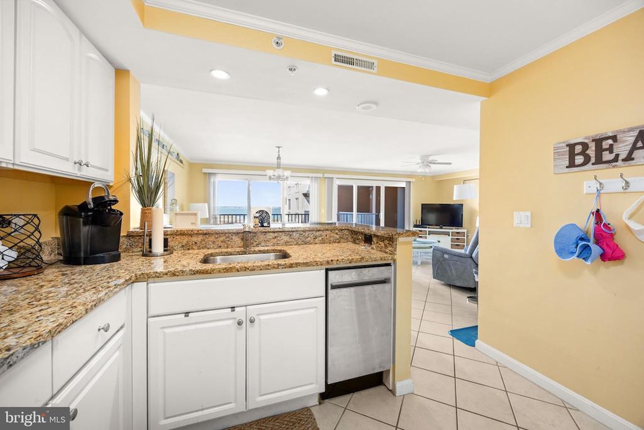 Makai Real Estate for Sale - 4201 Coastal Hwy #105 in Ocean City Photo 18