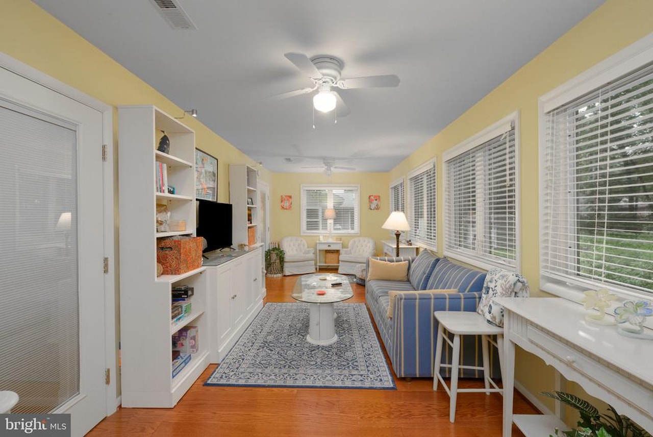  Real Estate for Sale - 10 Gloucester Rd in Ocean Pines Photo 16