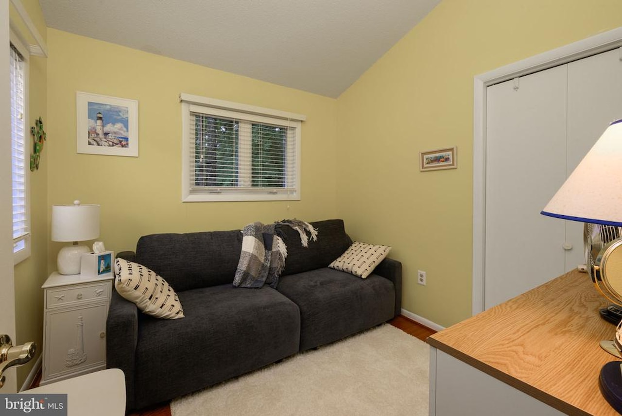  Real Estate for Sale - 10 Gloucester Rd in Ocean Pines Photo 24