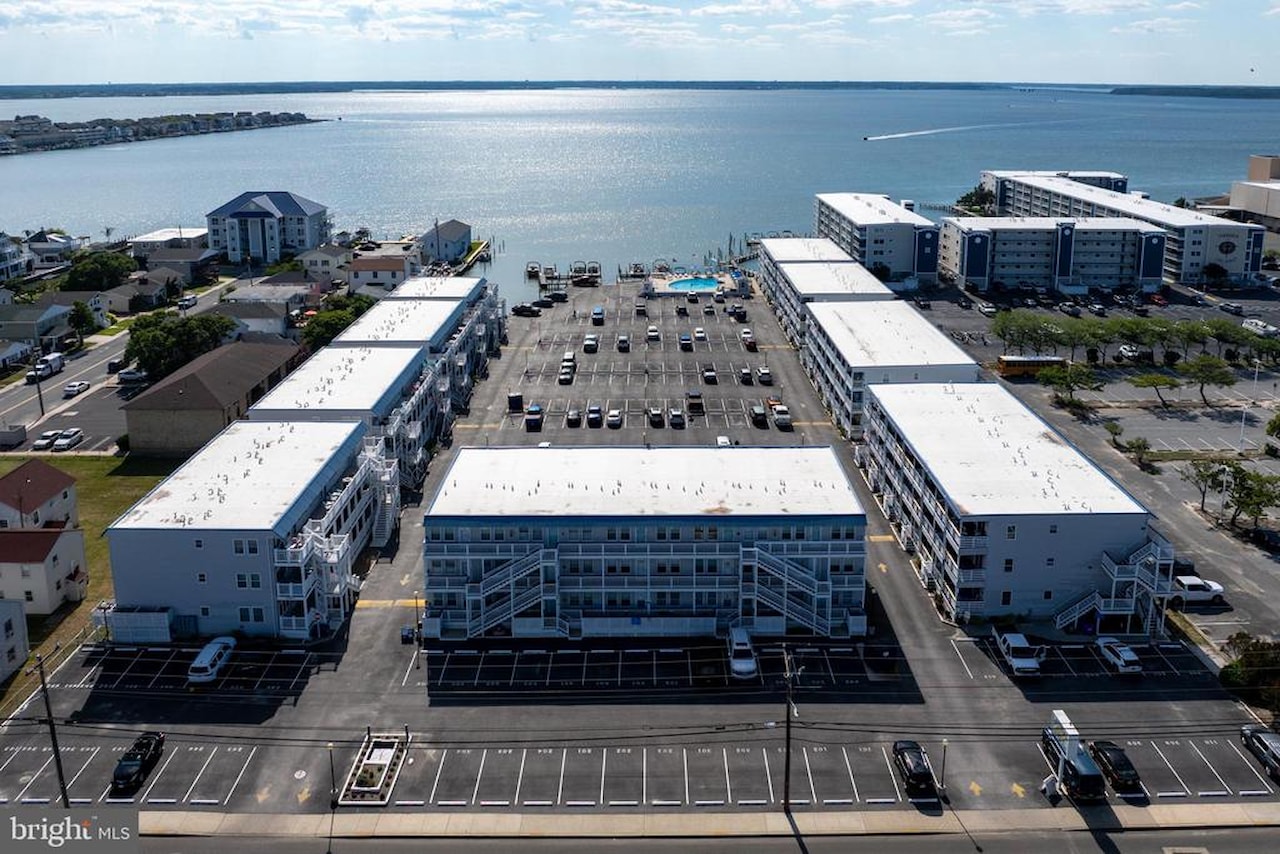 Bradley On The Bay Real Estate for Sale - 3701 Coastal Hwy #324F in Ocean City Photo 38