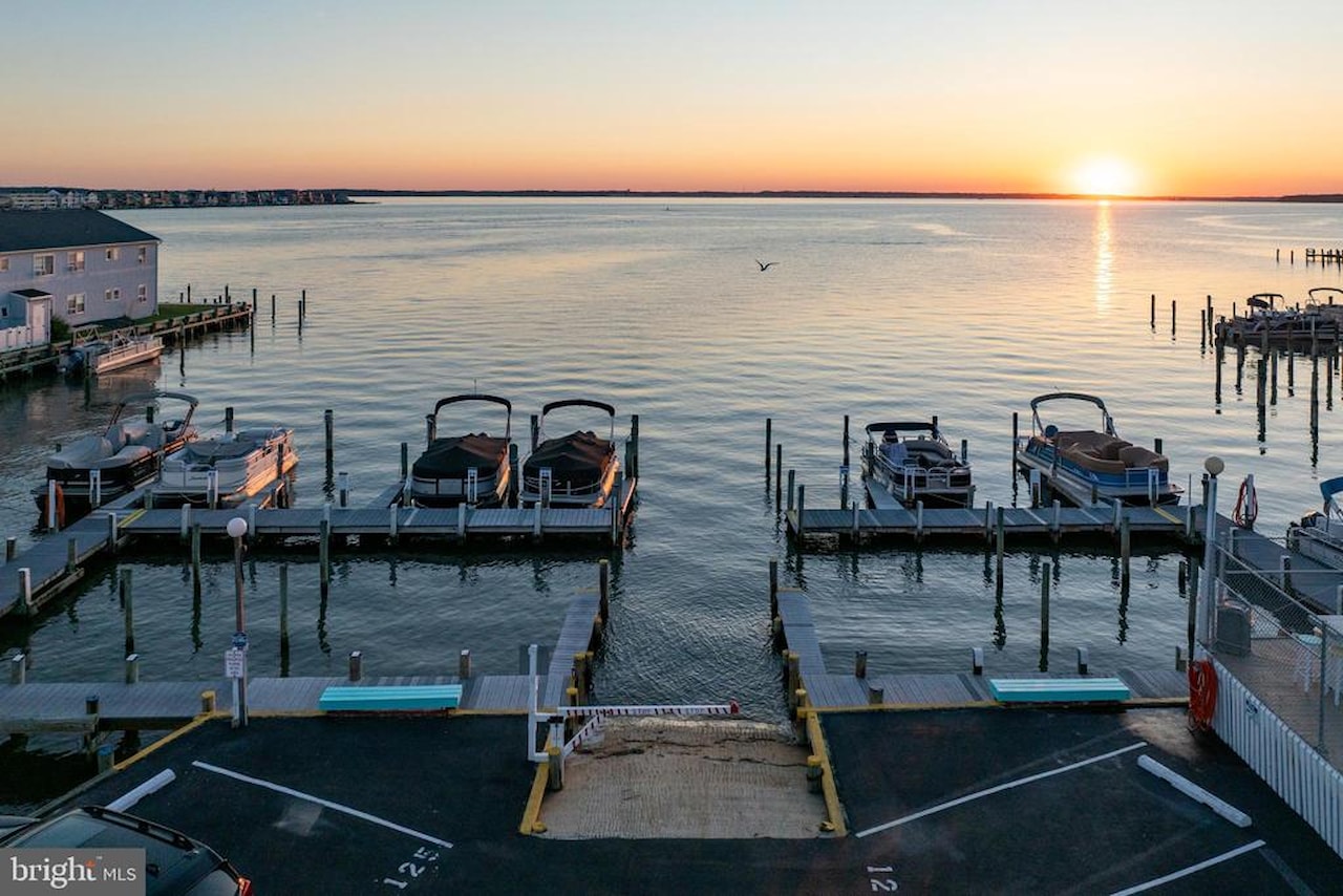 Bradley On The Bay Real Estate for Sale - 3701 Coastal Hwy #324F in Ocean City Photo 34