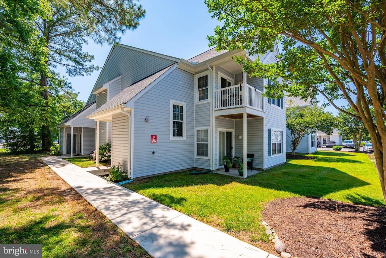 Meadows At Manklin C Real Estate for Sale - 11421 Manklin Creek Rd #1 in Berlin Photo 2