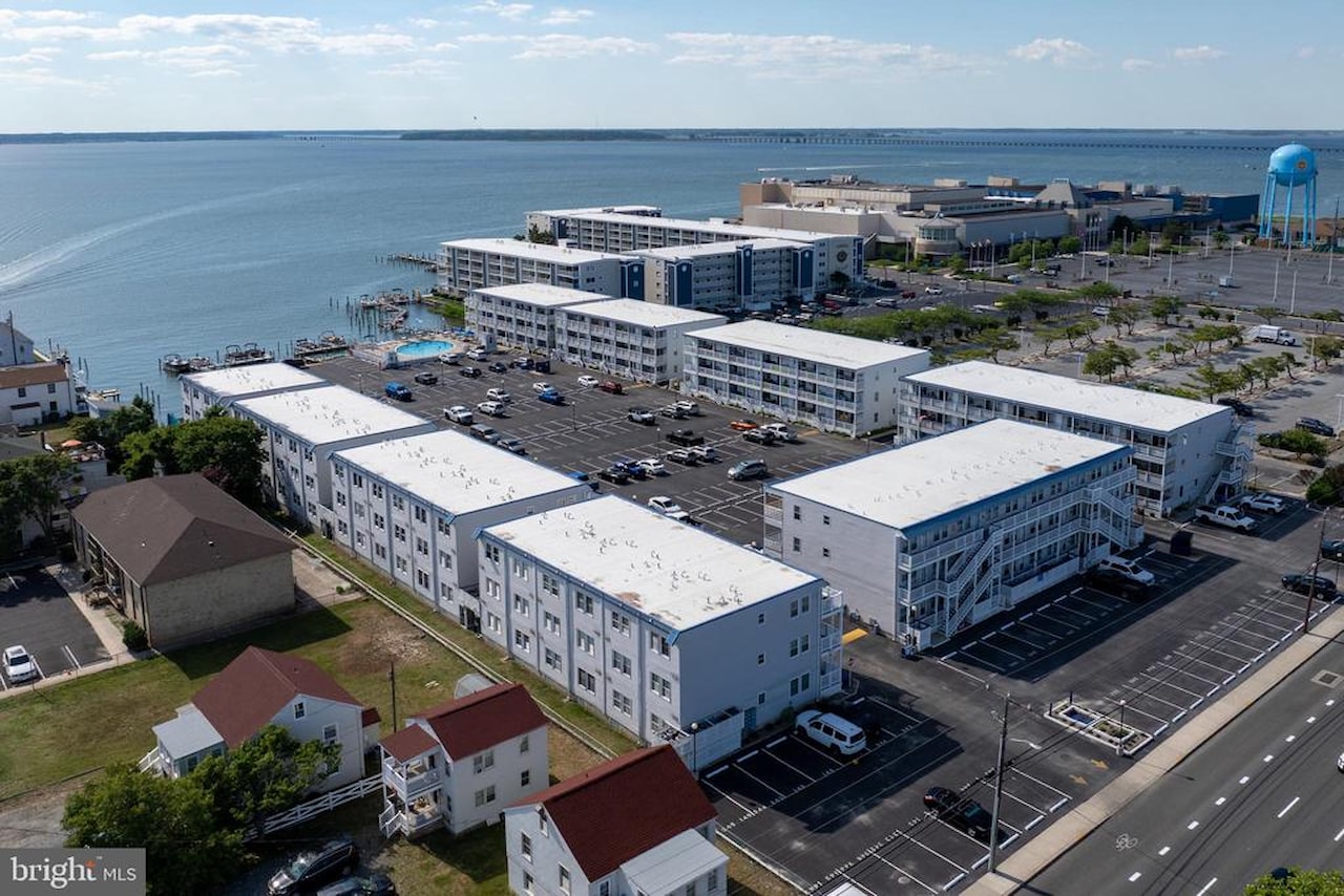 Bradley On The Bay Real Estate for Sale - 3701 Coastal Hwy #324F in Ocean City Photo 39