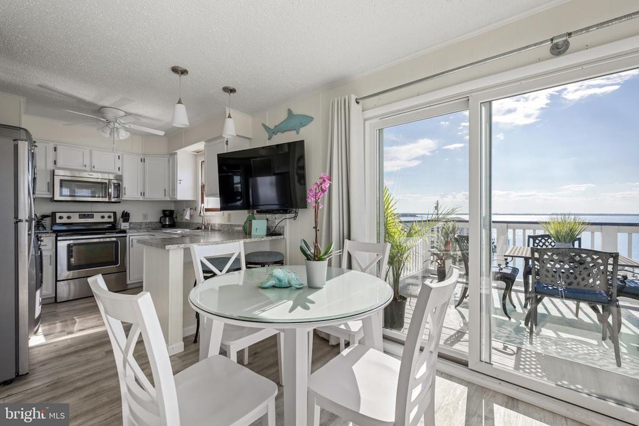 Bradley On The Bay Real Estate for Sale - 3701 Coastal Hwy #324F in Ocean City Photo 18