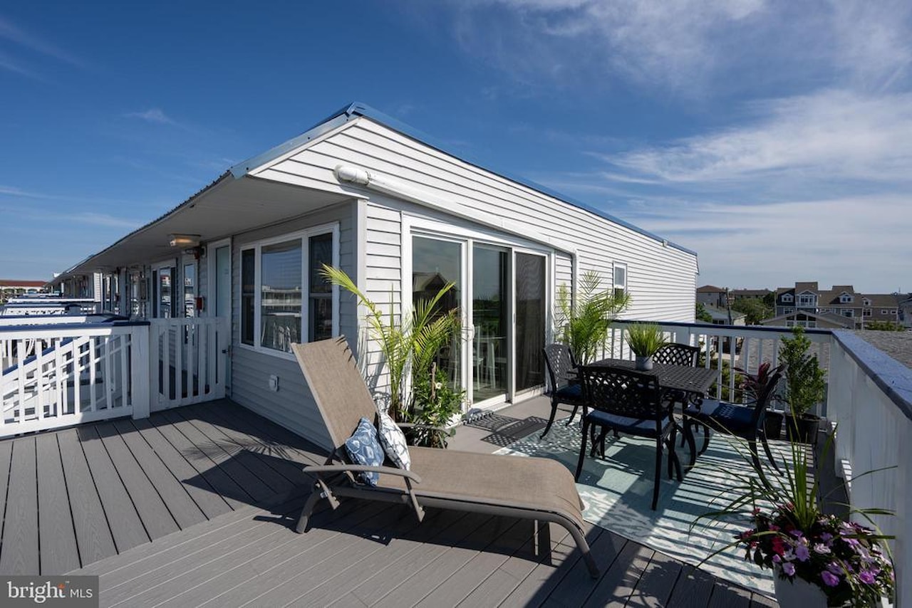 Bradley On The Bay Real Estate for Sale - 3701 Coastal Hwy #324F in Ocean City Photo 3