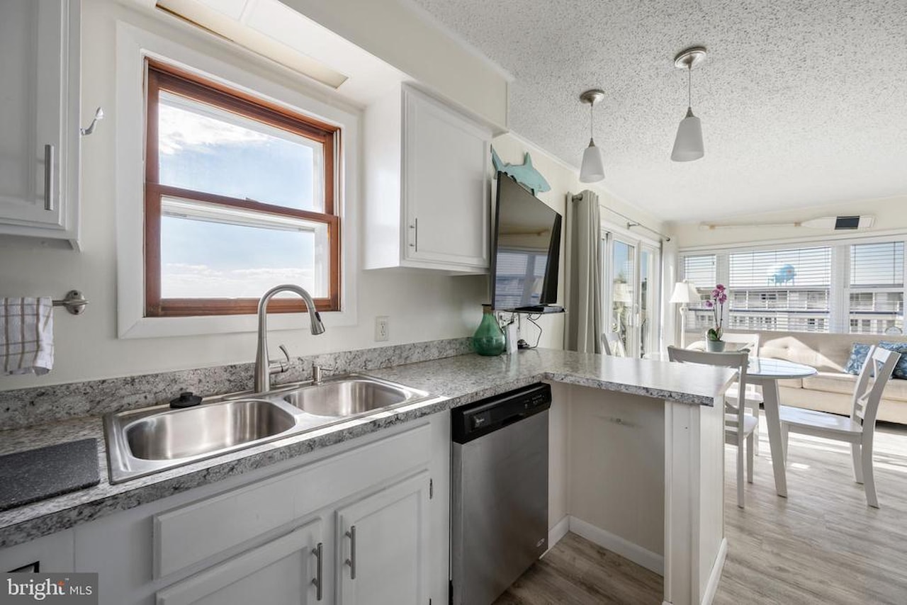 Bradley On The Bay Real Estate for Sale - 3701 Coastal Hwy #324F in Ocean City Photo 8