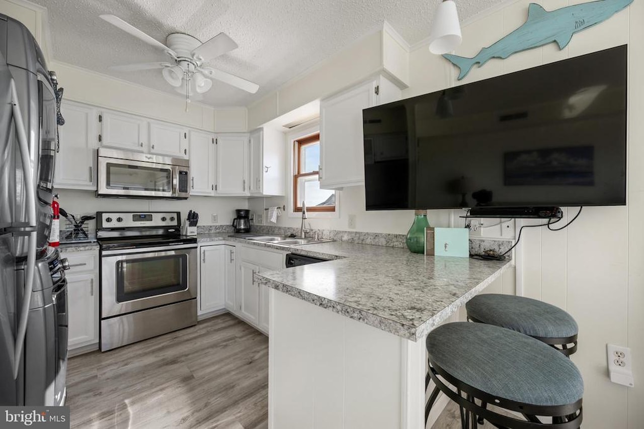 Bradley On The Bay Real Estate for Sale - 3701 Coastal Hwy #324F in Ocean City Photo 10