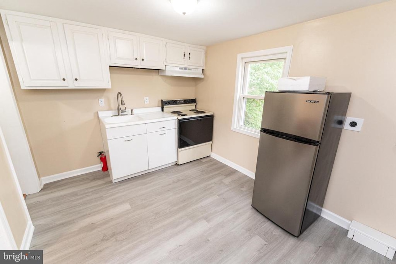  Real Estate for Sale - 706 5th St in Pocomoke City Photo 8