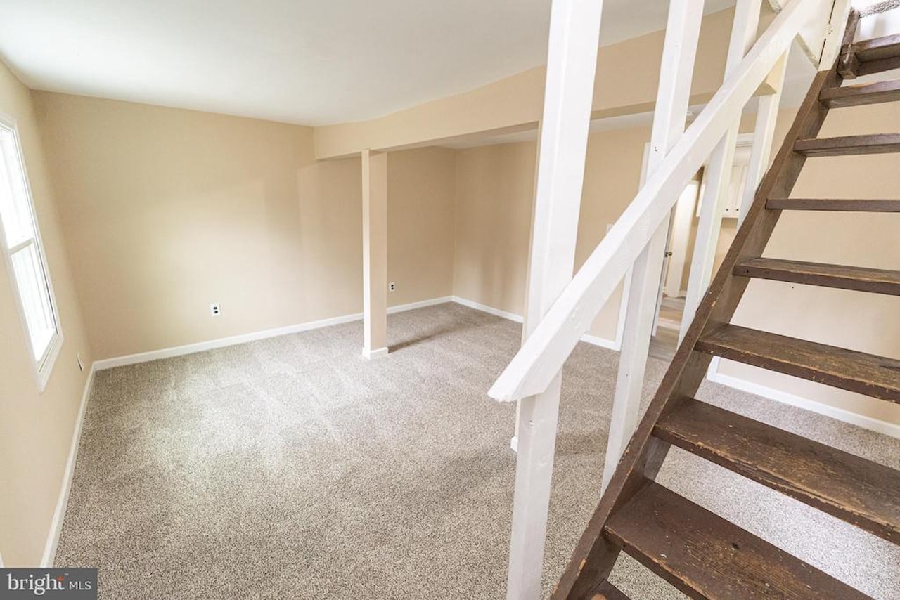  Real Estate for Sale - 706 5th St in Pocomoke City Photo 5