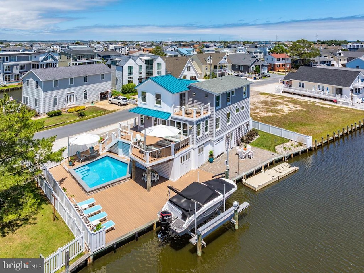  Real Estate for Sale - 28 Oyster Bay Dr in Fenwick Island Photo 4
