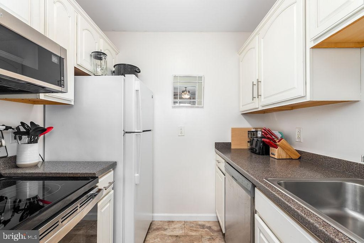 Summer Winds Real Estate for Sale - 414 Lark Ln #D203 in Ocean City Photo 16