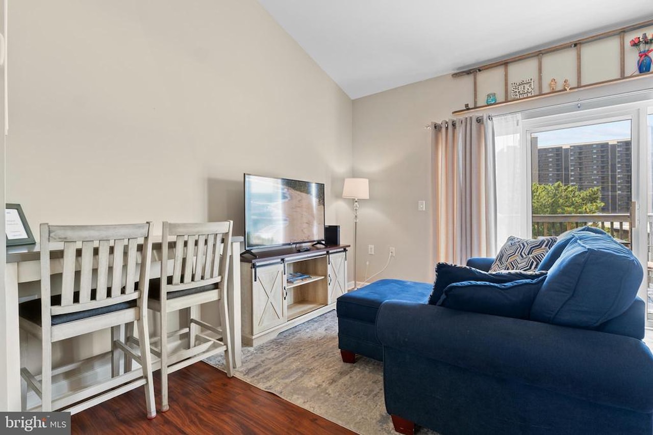 Bethany Beach Inn Real Estate for Sale - 39634 Jefferson Bridge Rd in Bethany Beach Photo 5