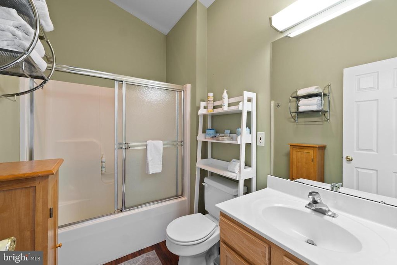 Bethany Beach Inn Real Estate for Sale - 39634 Jefferson Bridge Rd in Bethany Beach Photo 11