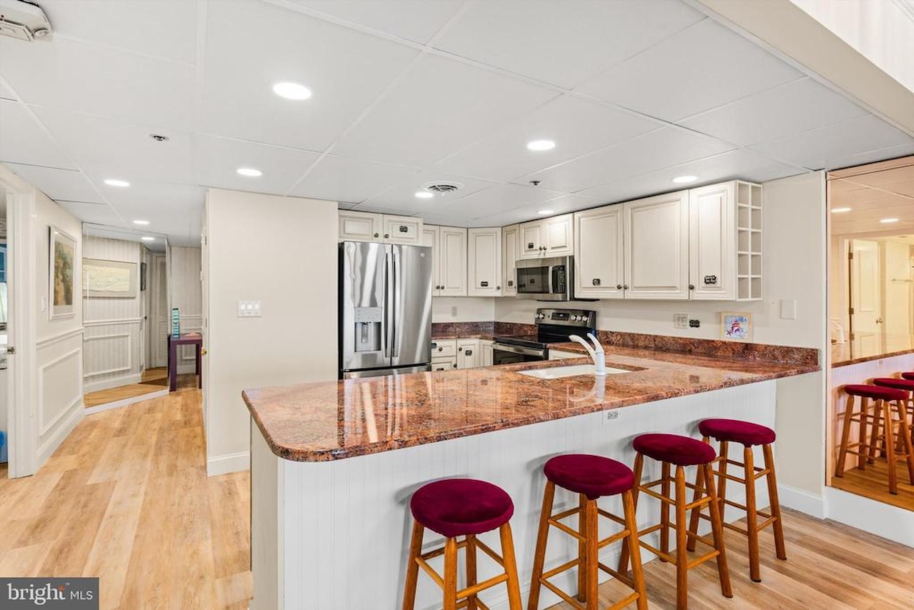 Rainbow Real Estate for Sale - 11200 Coastal Hwy in Ocean City Photo 10