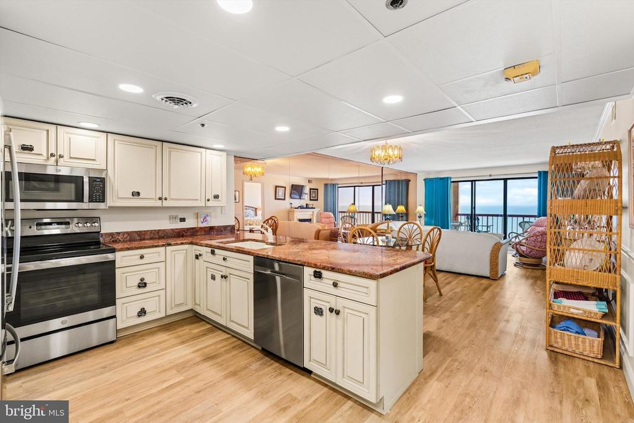 Rainbow Real Estate for Sale - 11200 Coastal Hwy in Ocean City Photo 11