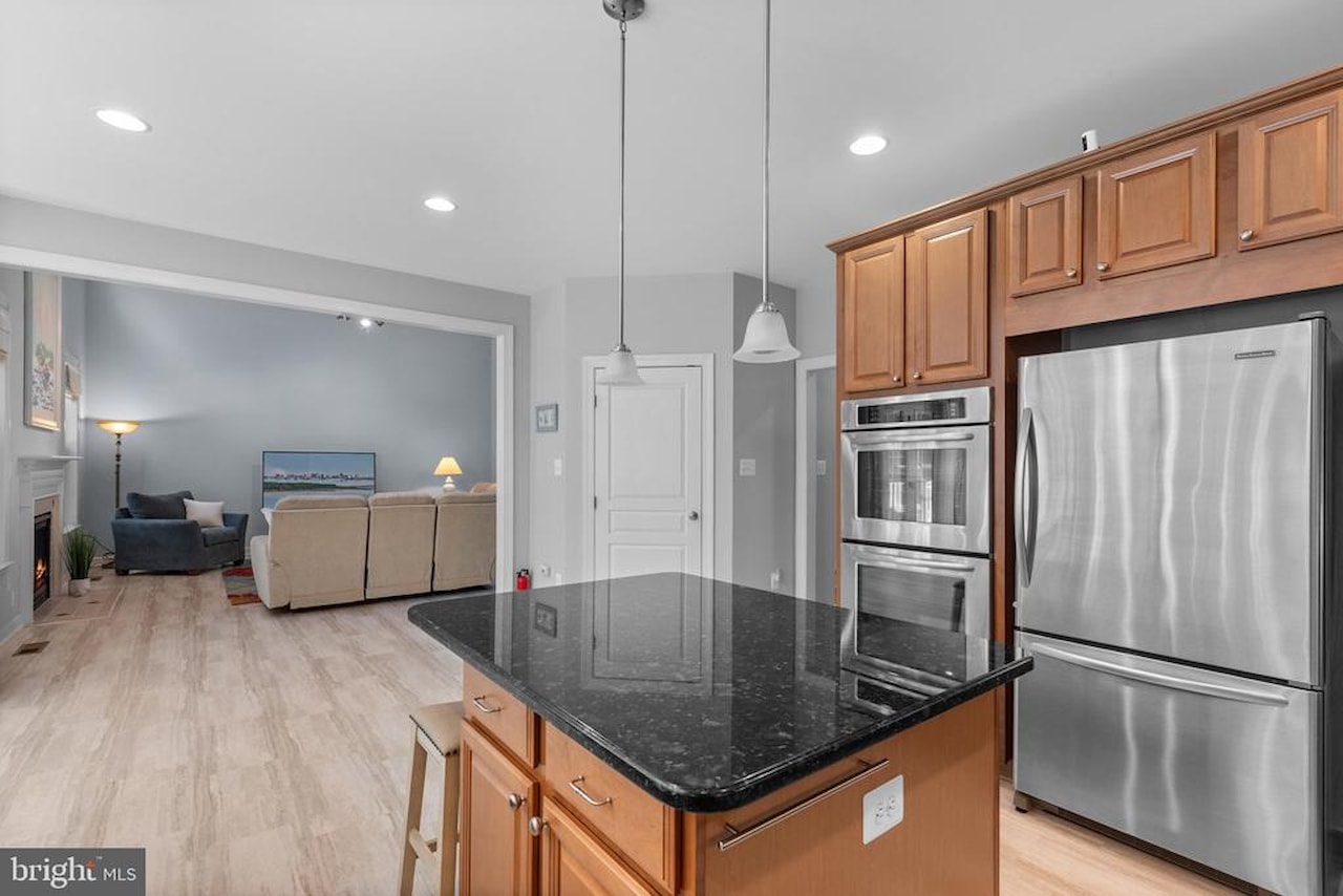  Real Estate for Sale - 30977 Scissorbill Rd in Ocean View Photo 27