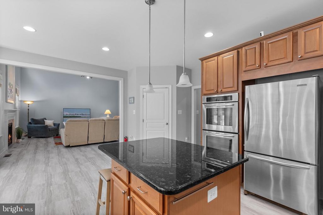  Real Estate for Sale - 30977 Scissorbill Rd in Ocean View Photo 29