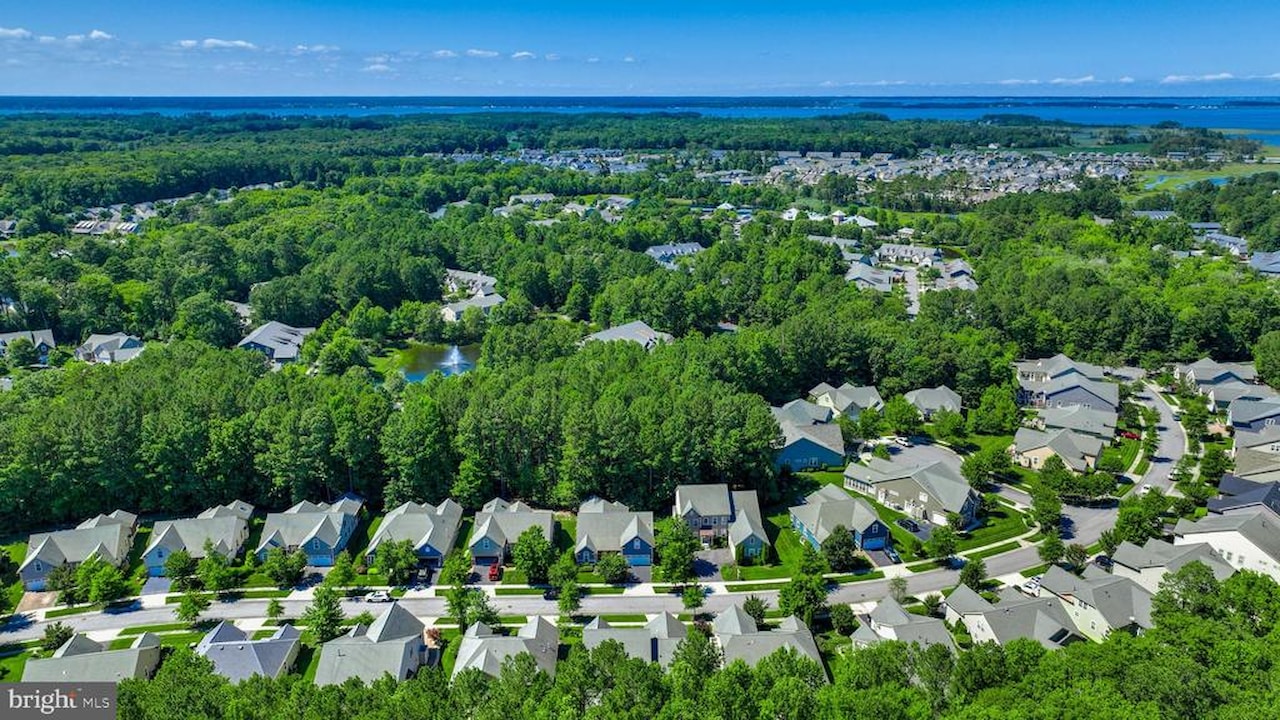  Real Estate for Sale - 30977 Scissorbill Rd in Ocean View Photo 81