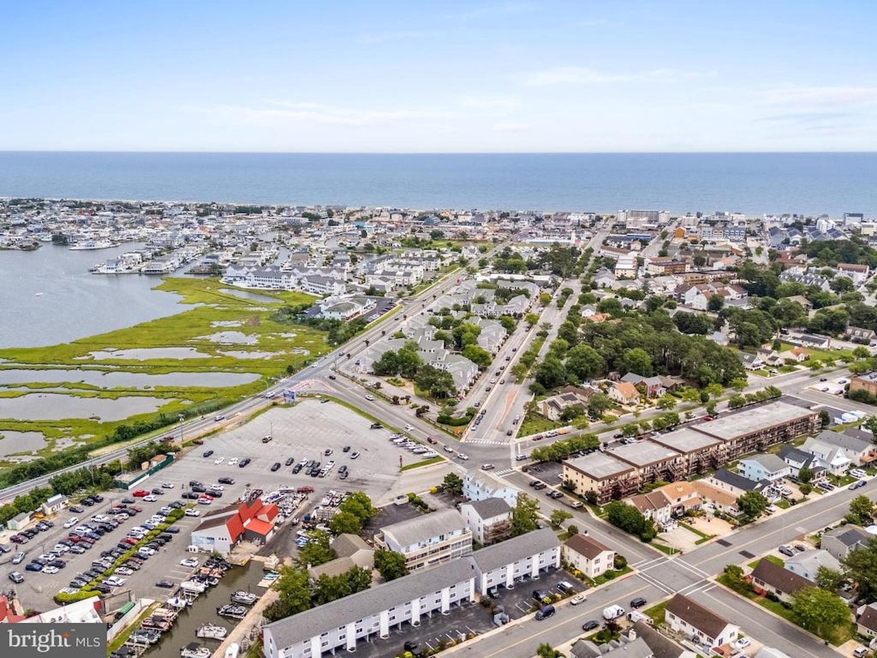 Marathon North 3 Real Estate for Sale - 805 142nd St #203 in Ocean City Photo 4