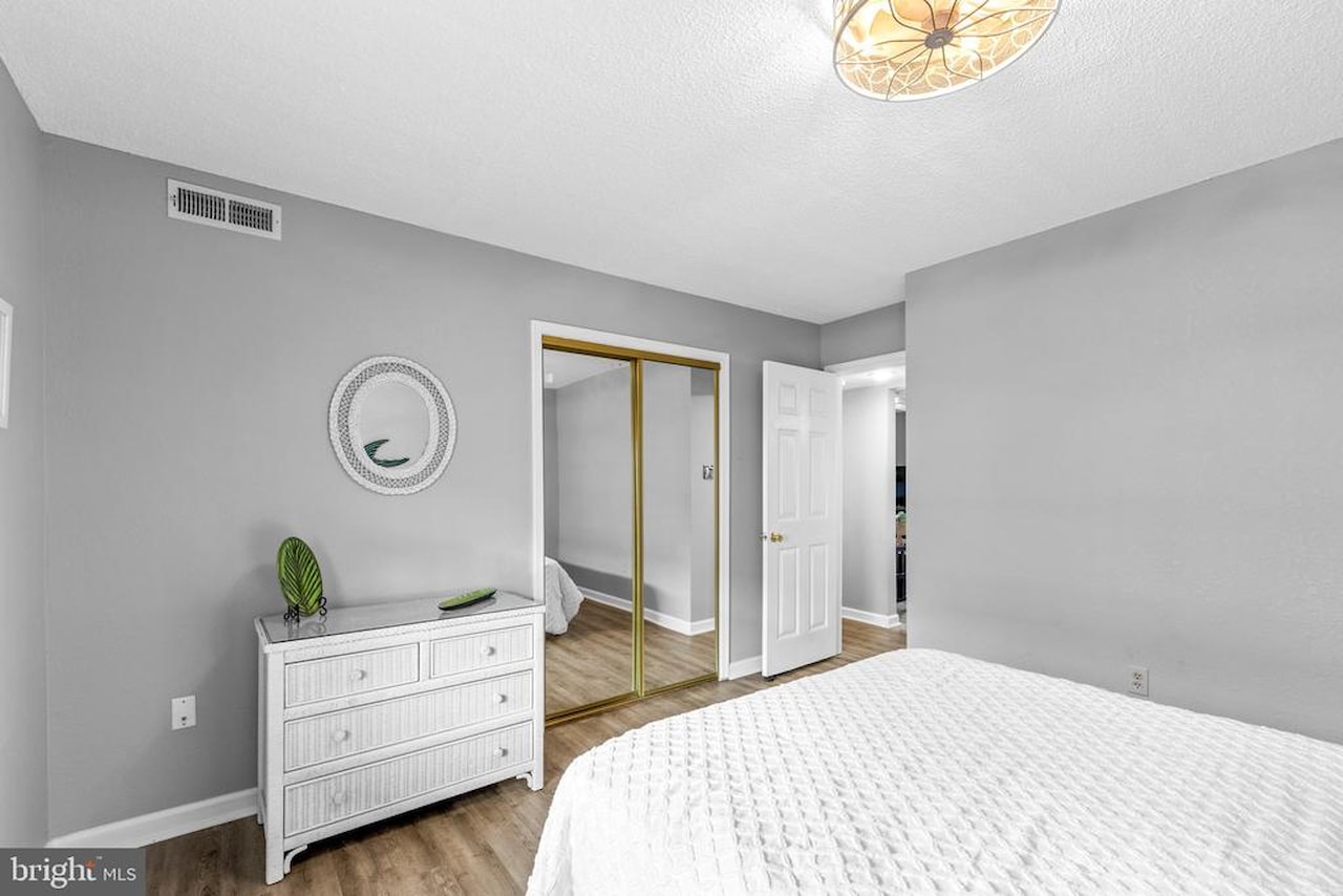 Marathon North 3 Real Estate for Sale - 805 142nd St #203 in Ocean City Photo 23