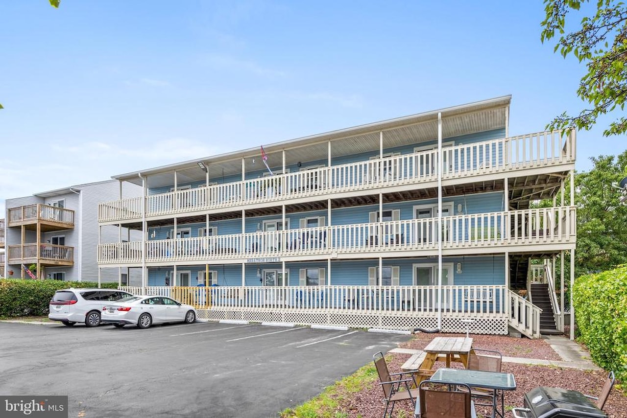 Marathon North 3 Real Estate for Sale - 805 142nd St #203 in Ocean City Photo 8