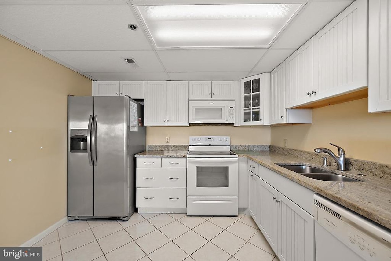 Golden Surf Real Estate for Sale - 8105 Atlantic Ave #702 in Ocean City Photo 18