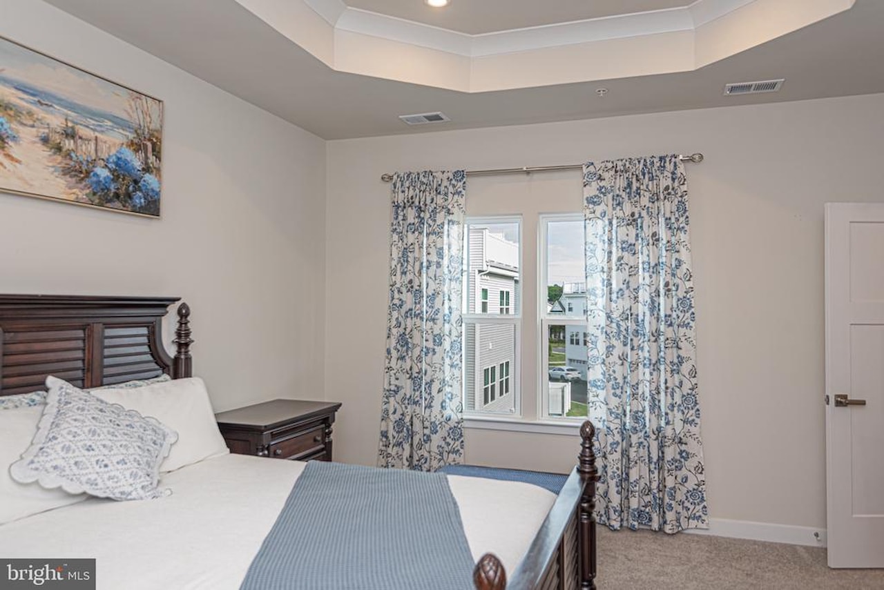  Real Estate for Sale - 8626 South Park Dr #6 in Berlin Photo 33