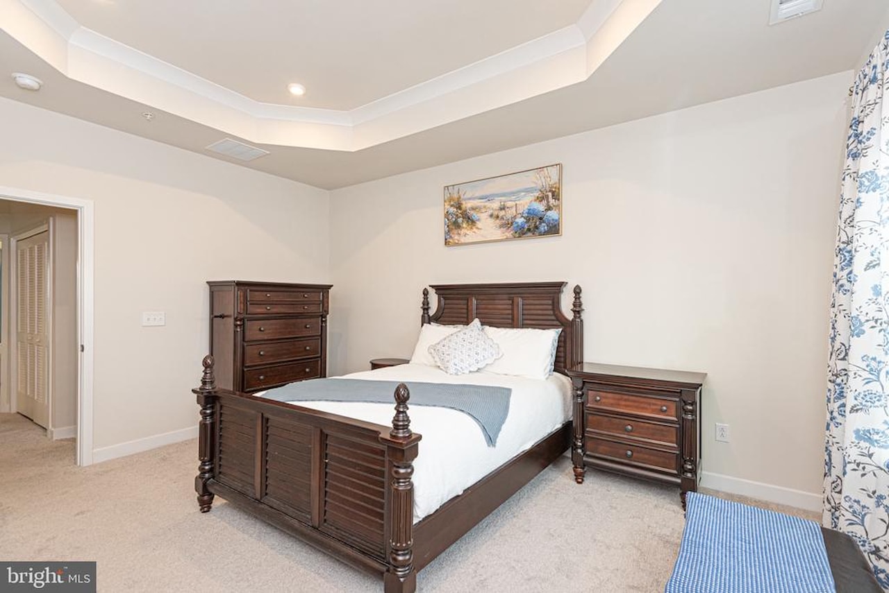  Real Estate for Sale - 8626 South Park Dr #6 in Berlin Photo 36
