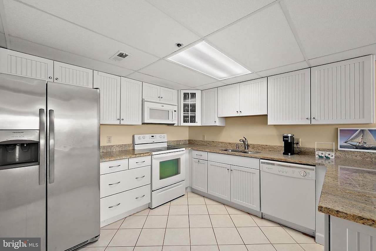 Golden Surf Real Estate for Sale - 8105 Atlantic Ave #702 in Ocean City Photo 16