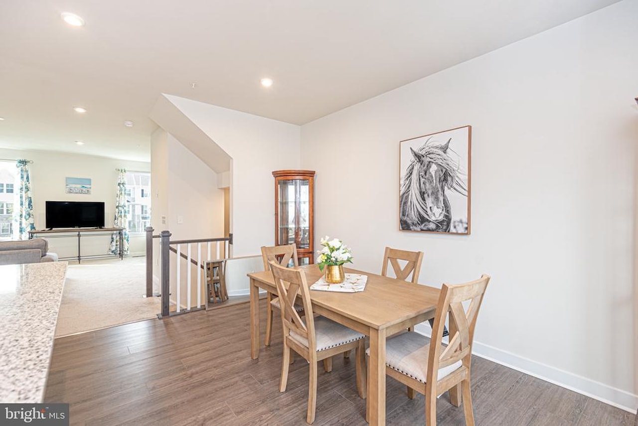  Real Estate for Sale - 8626 South Park Dr #6 in Berlin Photo 20