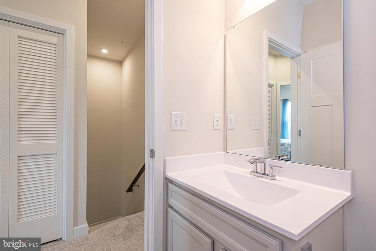 Real Estate for Sale - 8626 South Park Dr #6 in Berlin Photo 45