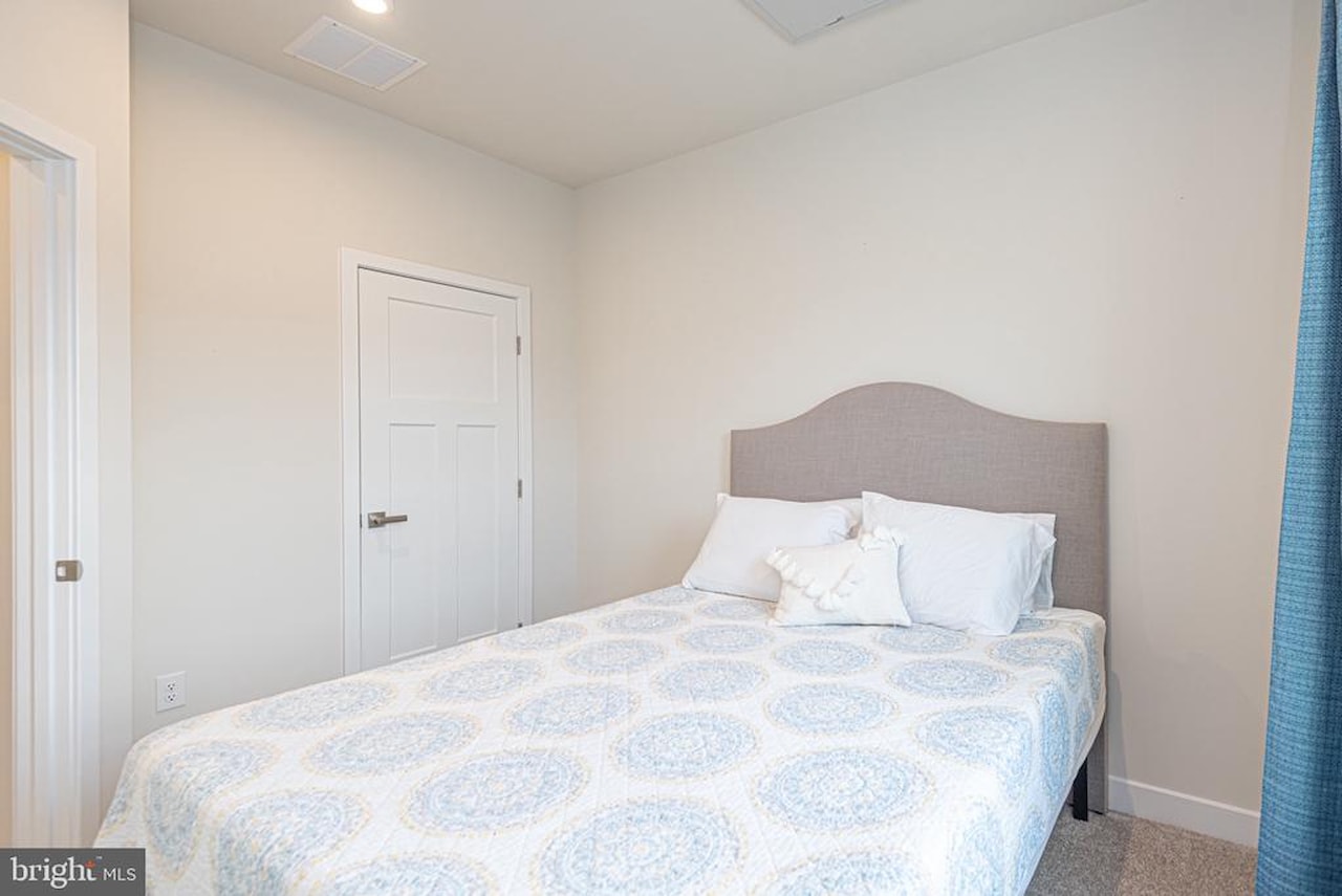  Real Estate for Sale - 8626 South Park Dr #6 in Berlin Photo 48
