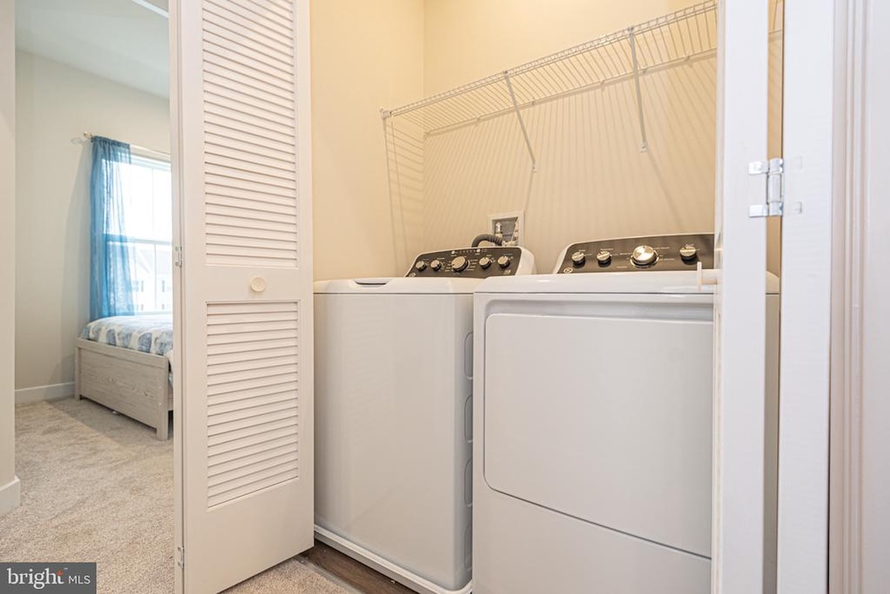  Real Estate for Sale - 8626 South Park Dr #6 in Berlin Photo 46
