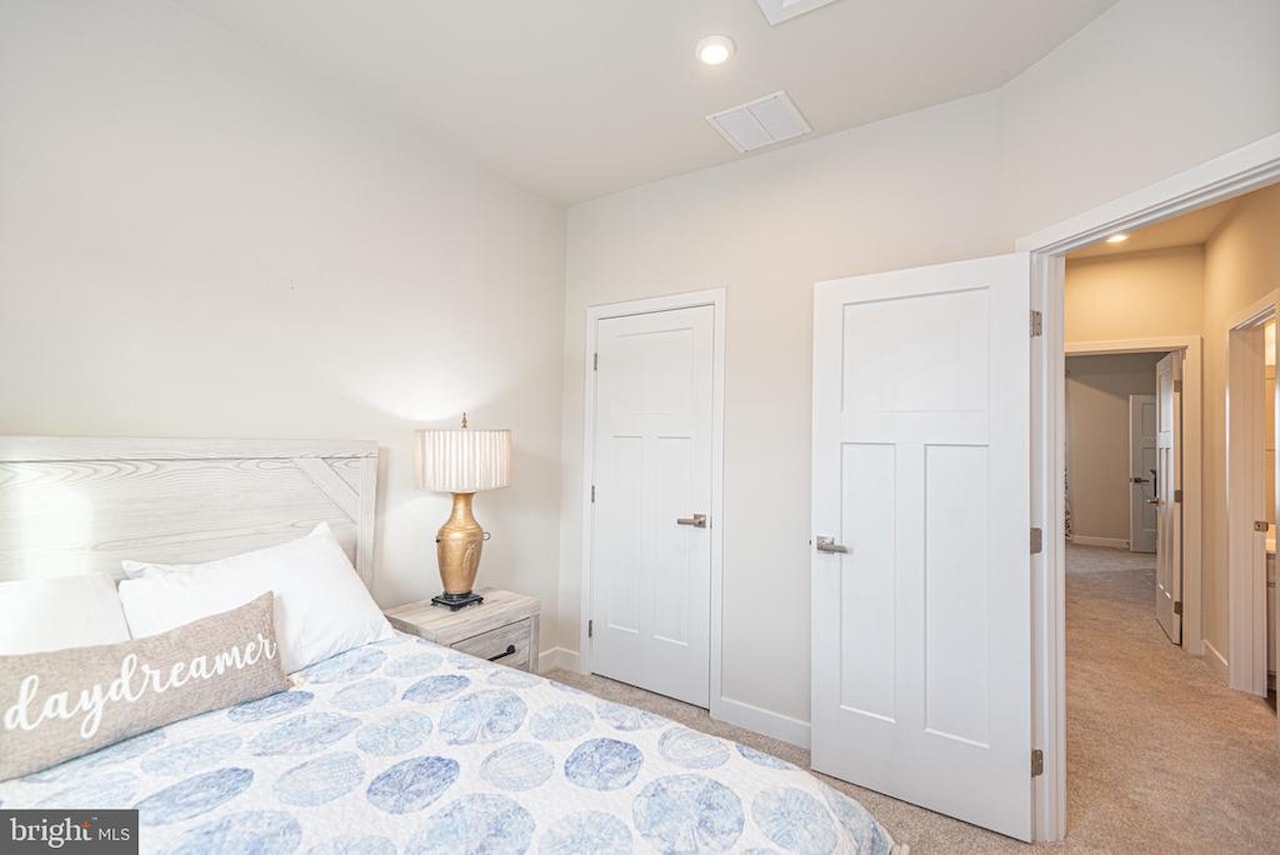  Real Estate for Sale - 8626 South Park Dr #6 in Berlin Photo 50