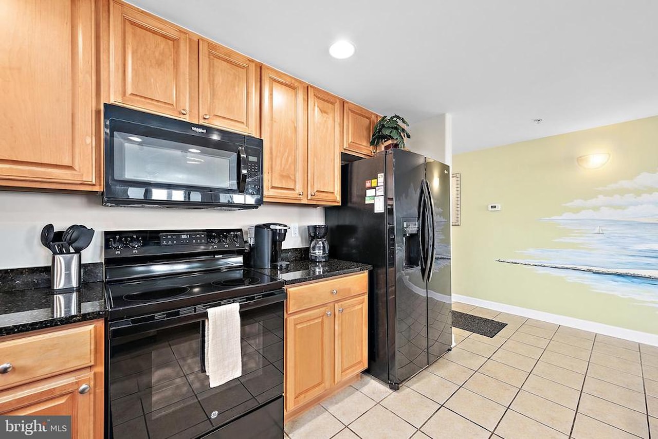 Emerson Towers Real Estate for Sale - 221 Wicomico St #504 in Ocean City Photo 19