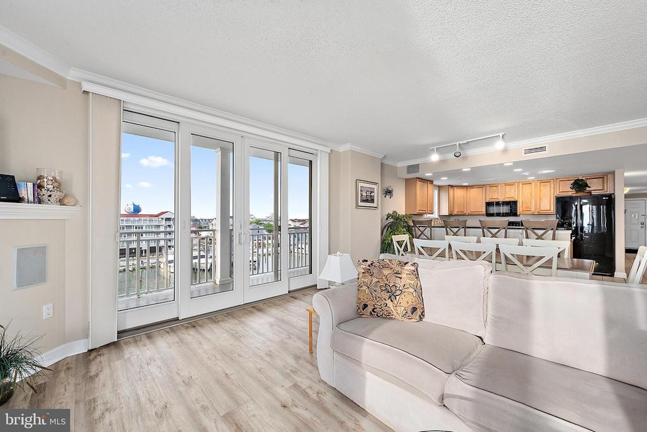 Emerson Towers Real Estate for Sale - 221 Wicomico St #504 in Ocean City Photo 12